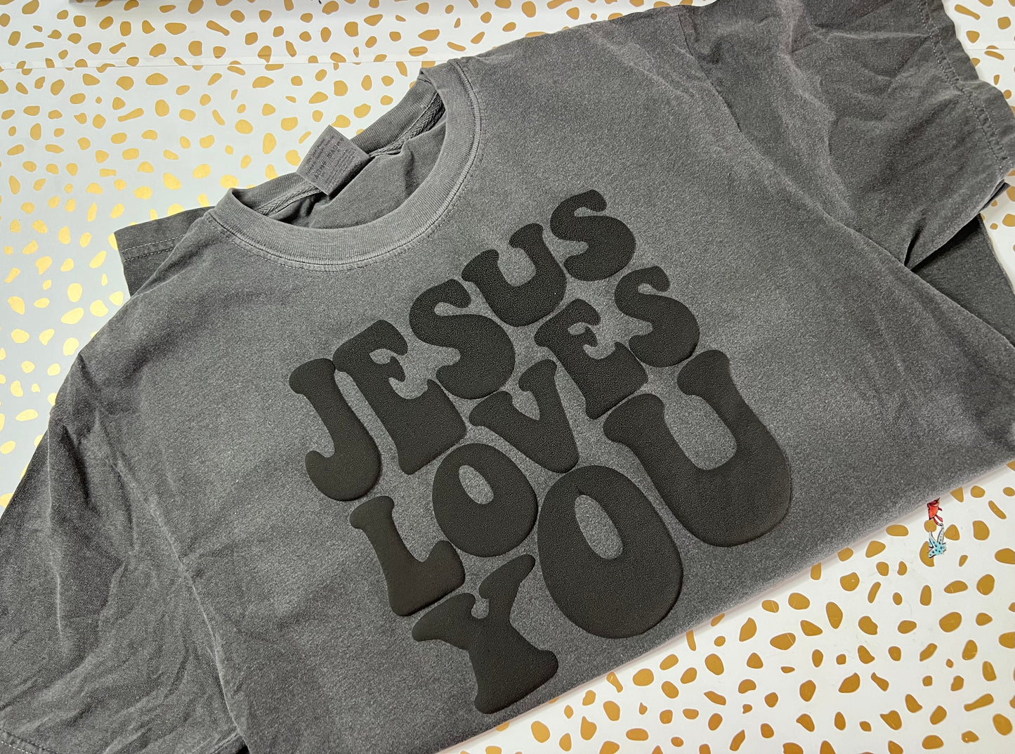 Jesus loves you t-shirt, faith base shirt, Christian shirt, Jesus Loves You Tees, Jesus T-Shirt, Christian Shirt,