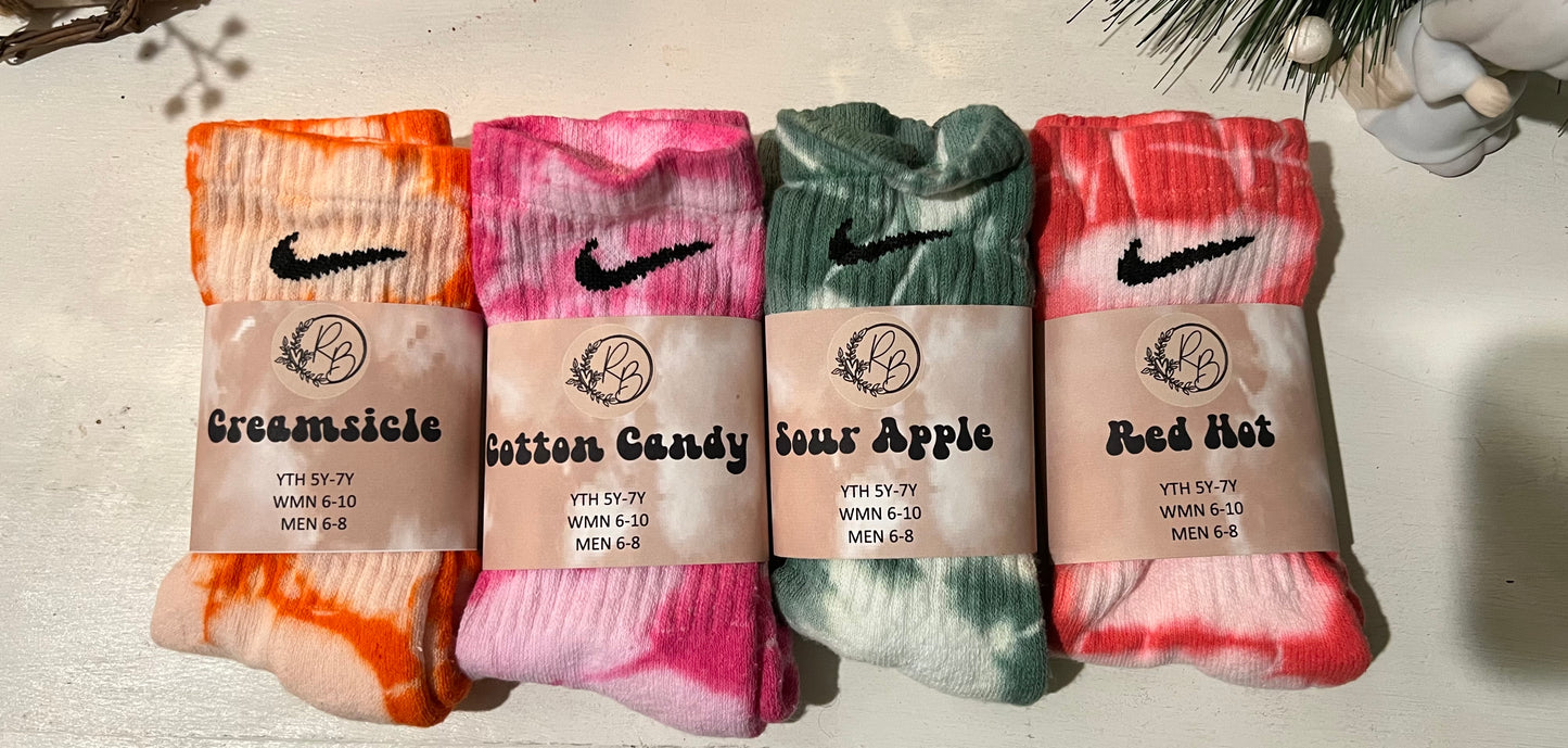 Tie Dye Nike Socks Crewneck Unisex Tie Dye Muted Sports Socks Workout Colorful Fashion Crewneck Socks Tie Dye Summer Beach Casual Sock